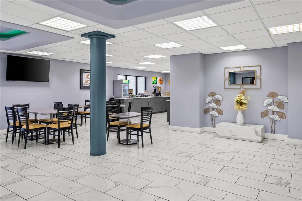 Quality Inn Fort Campbell - photo 8