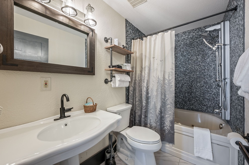 Hotel Leavenworth - photo 103