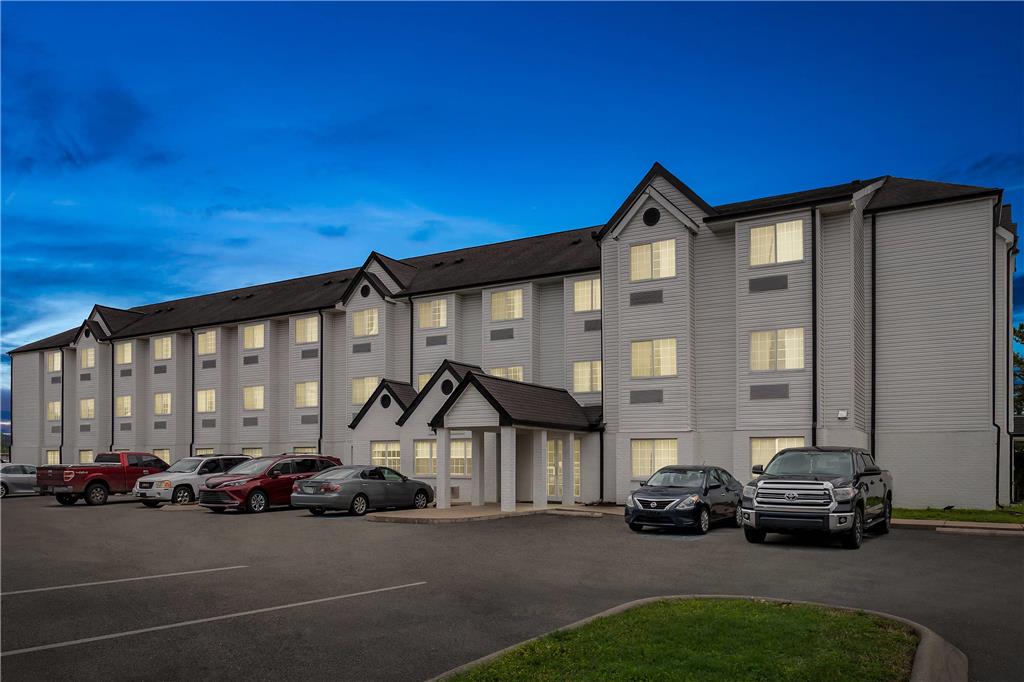 Quality Inn & Suites Nashville Bellevue - photo 3