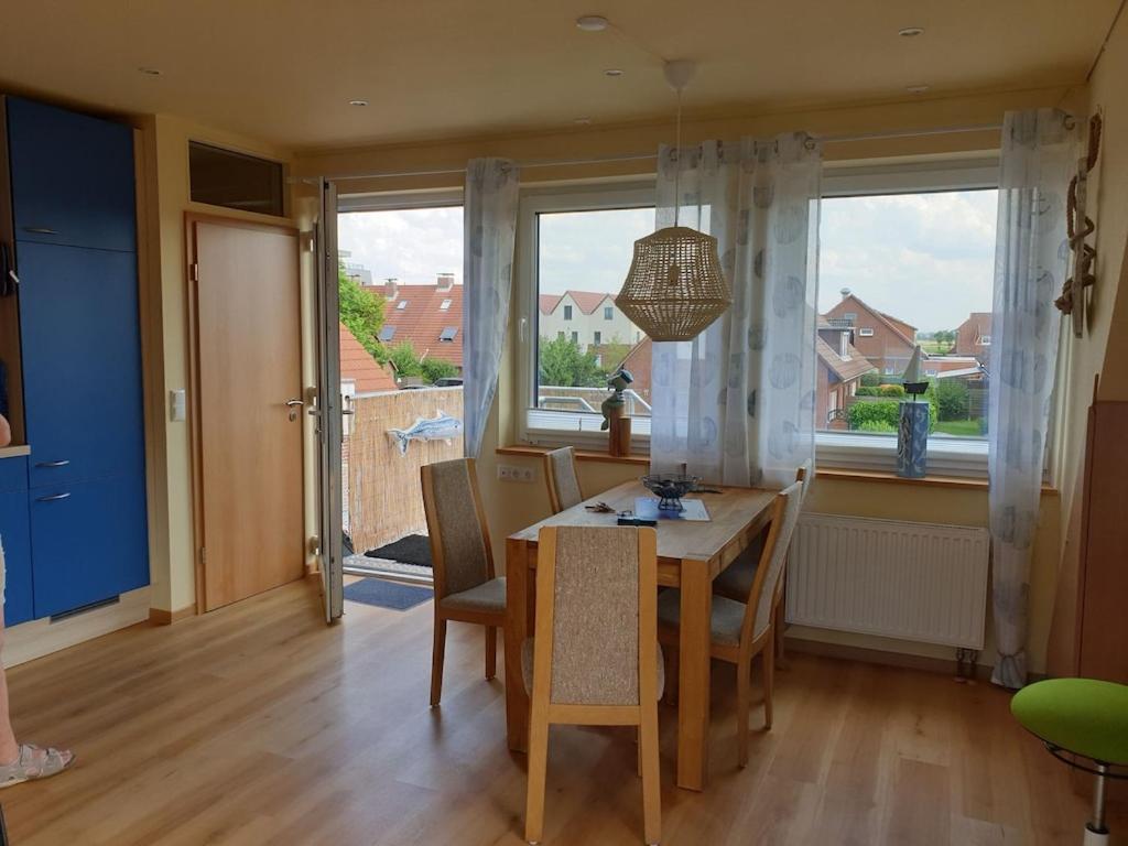 Ferienwohnung Leuchtturm am Sandstrand — 4-Star Luxury Hotel in Norden, Germany
