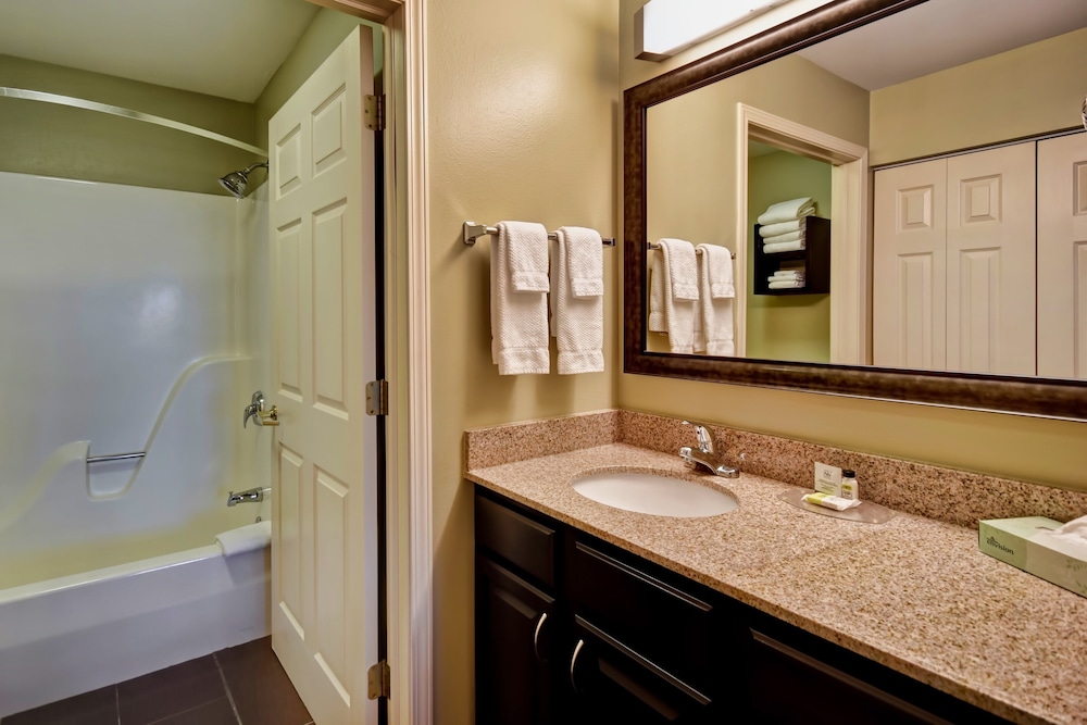 Staybridge Suites Madison East by IHG - photo 18