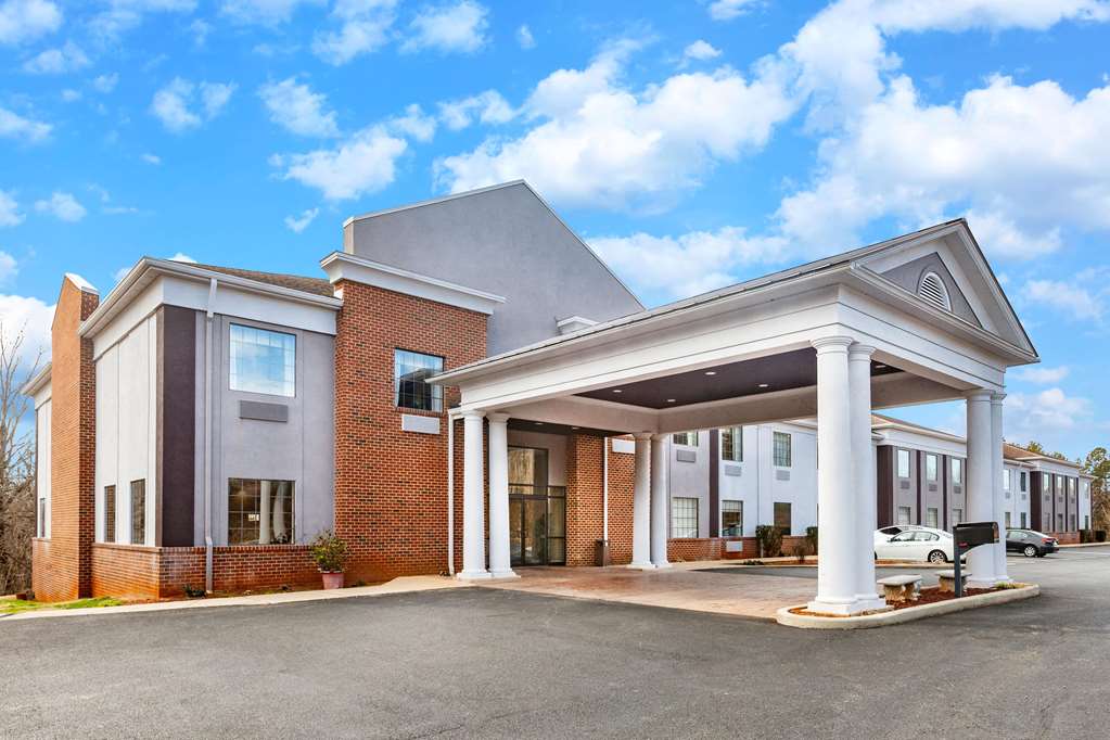 Days Inn by Wyndham Altavista - photo 2