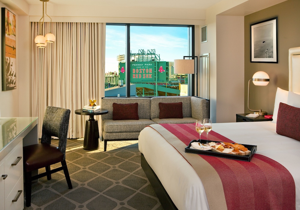 Hotel Commonwealth - photo 13