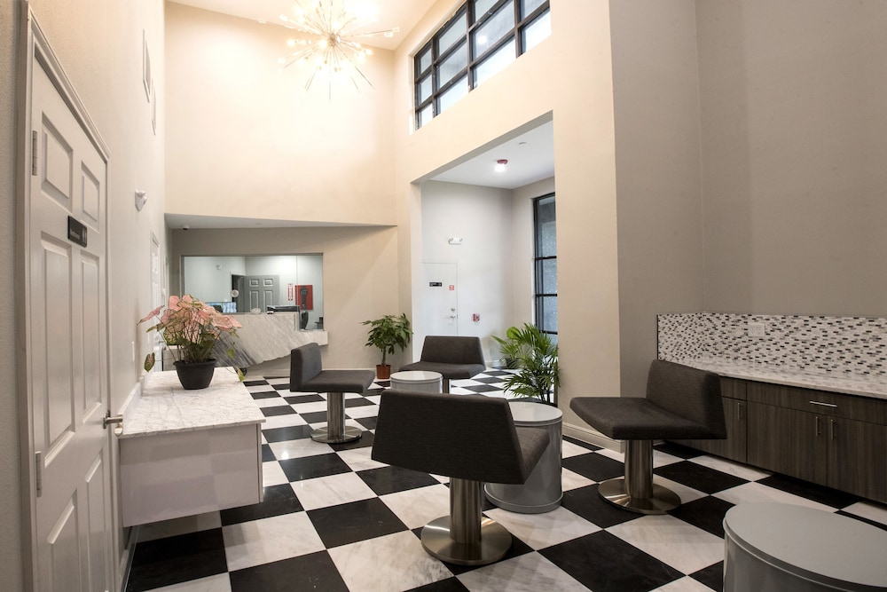 House Hotel - photo 26