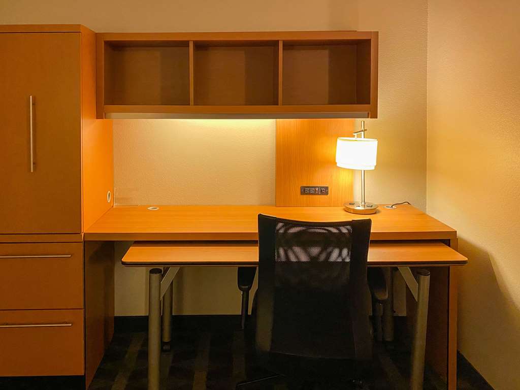 MainStay Suites Middleburg Heights Cleveland Airport - photo 11