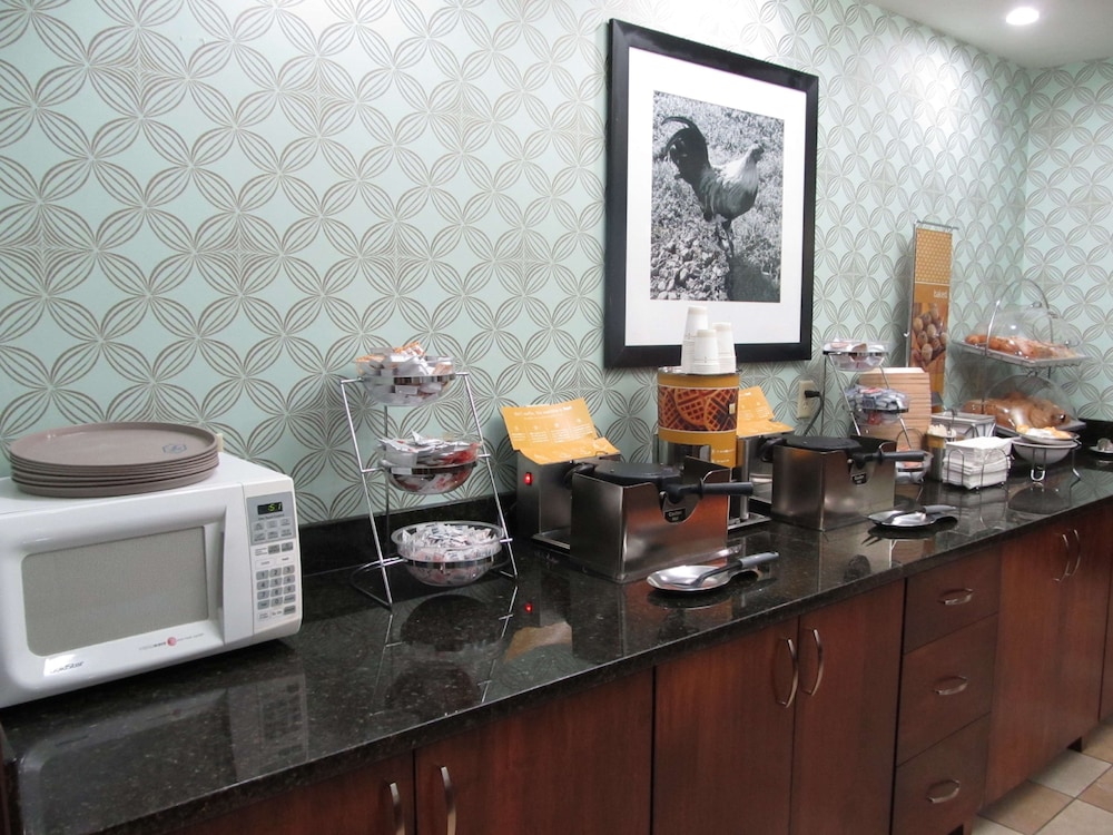 Hampton Inn Birch Run Frankenmuth - photo 31