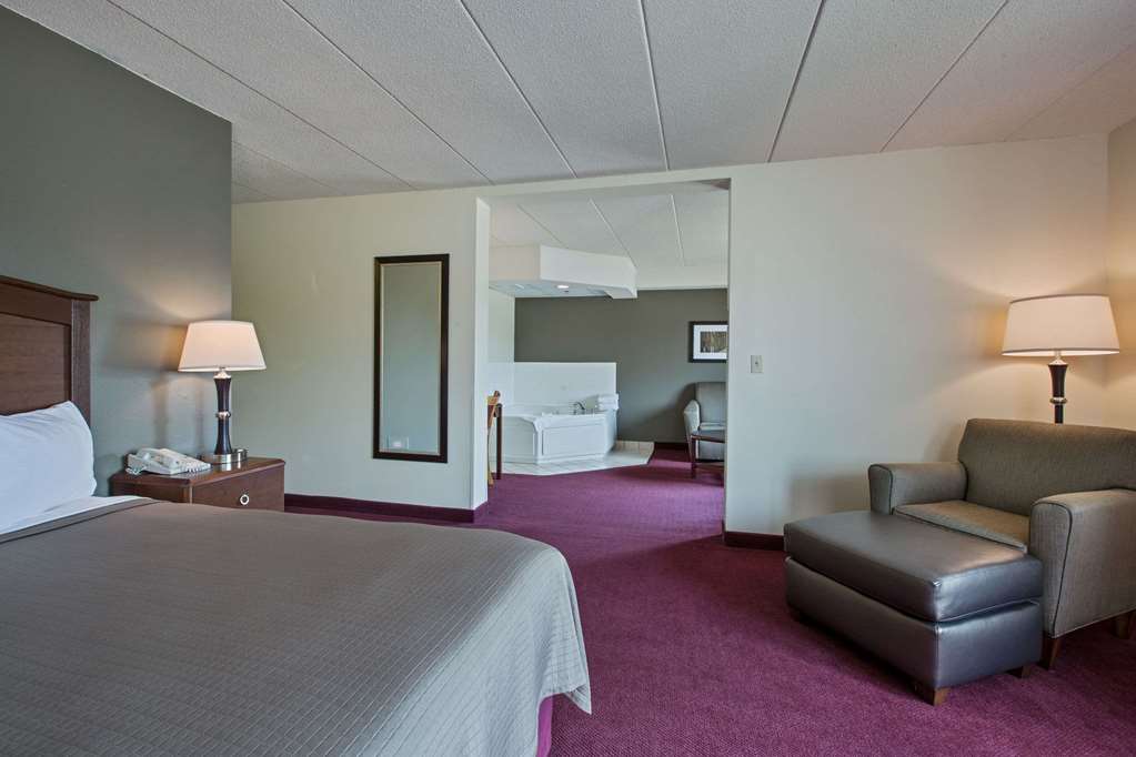 AmericInn by Wyndham Iowa Falls - photo 15