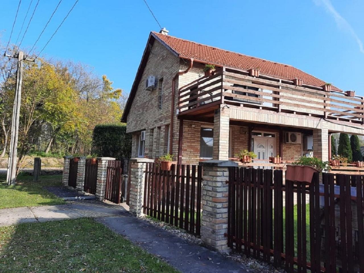Ponty Poronty Vendeghaz — 4-Star Luxury Hotel in Nagybaracska, Hungary