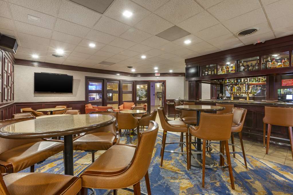Best Western Plus Butte Plaza Inn - photo 40