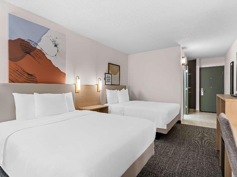 Best Western Plus Philadelphia Bensalem Hotel - photo 23
