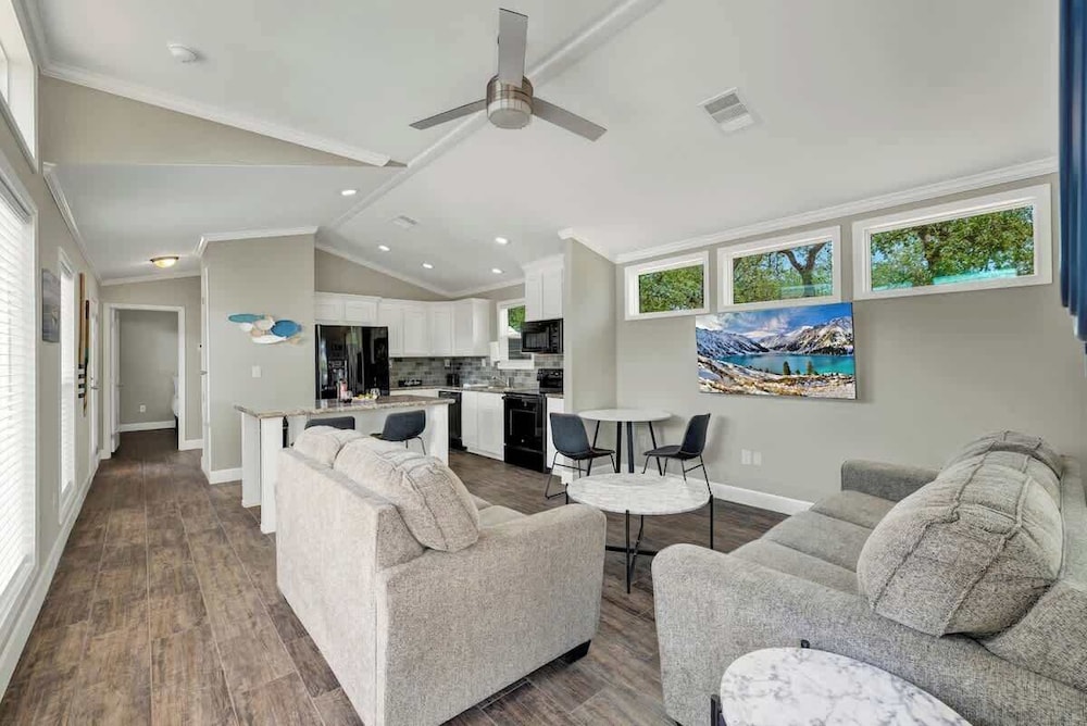 Resort at Fredericksburg Unit 29 - photo 8