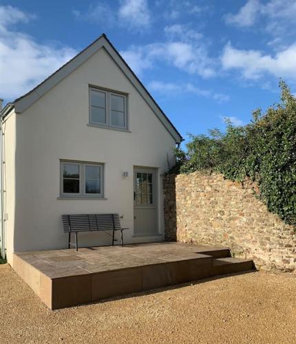 Stunning East Devon Cider Barn - last minute hotel in Unknown City