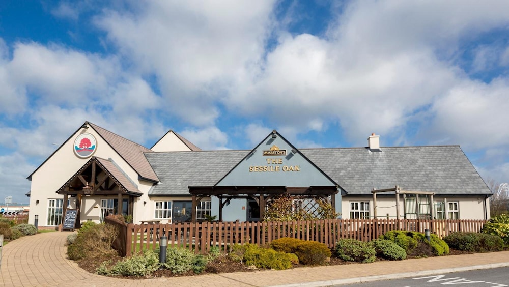 Sessile Oak Llanelli by Marston’s Inns in Llanelli, United Kingdom