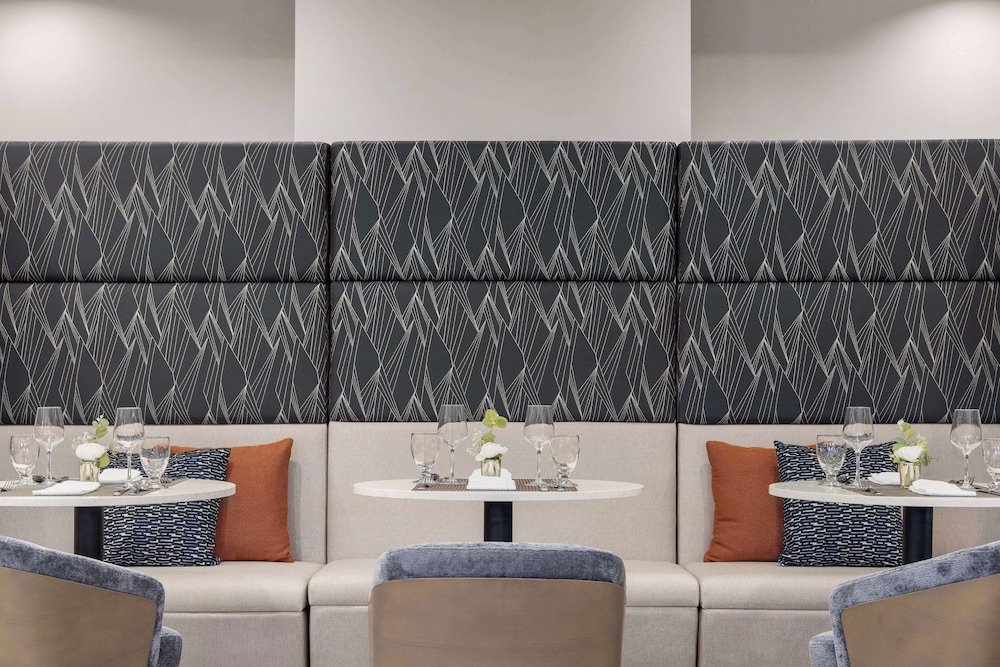DoubleTree by Hilton Las Vegas Airport - photo 37