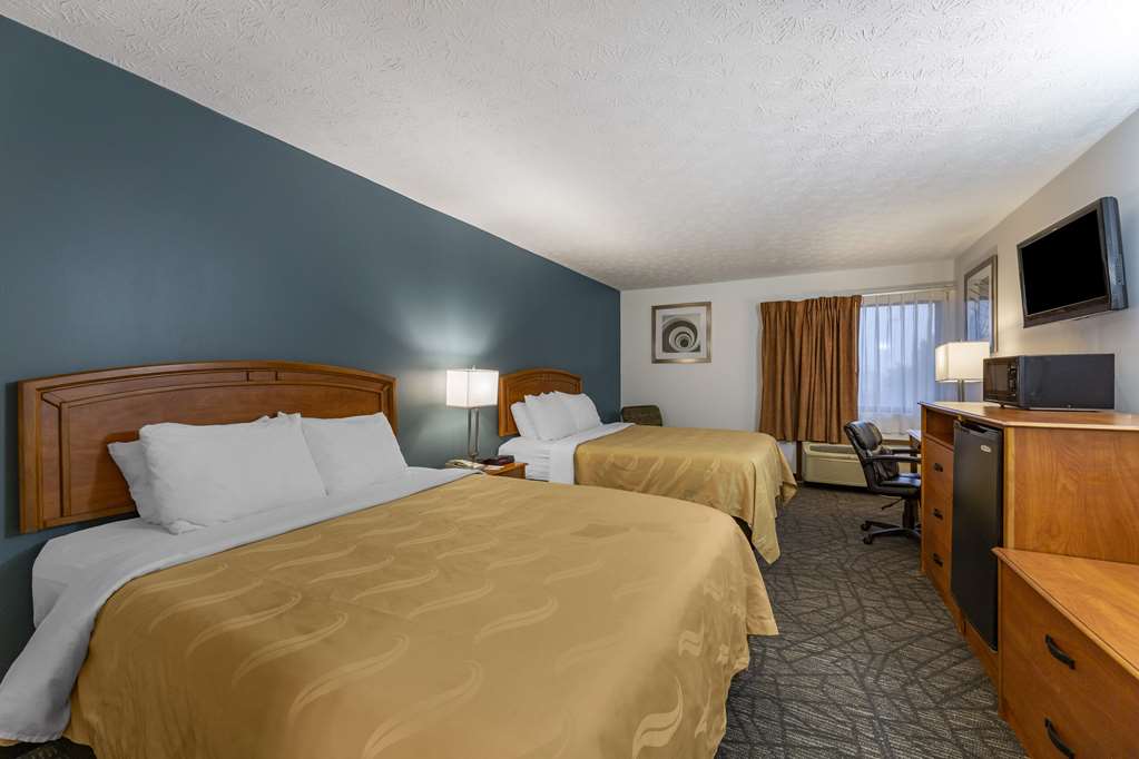 Quality Inn Austintown Youngstown West - photo 17