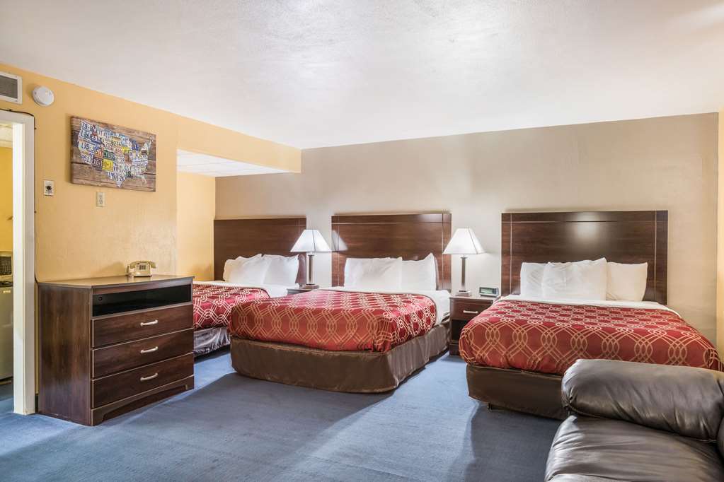 Econo Lodge Cameron - photo 19