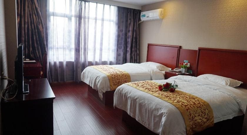 GreenTree Inn Wulanchabu city Jining Futai Yuyuan Fasthotel — hotel near Ulanqab Jining Airport