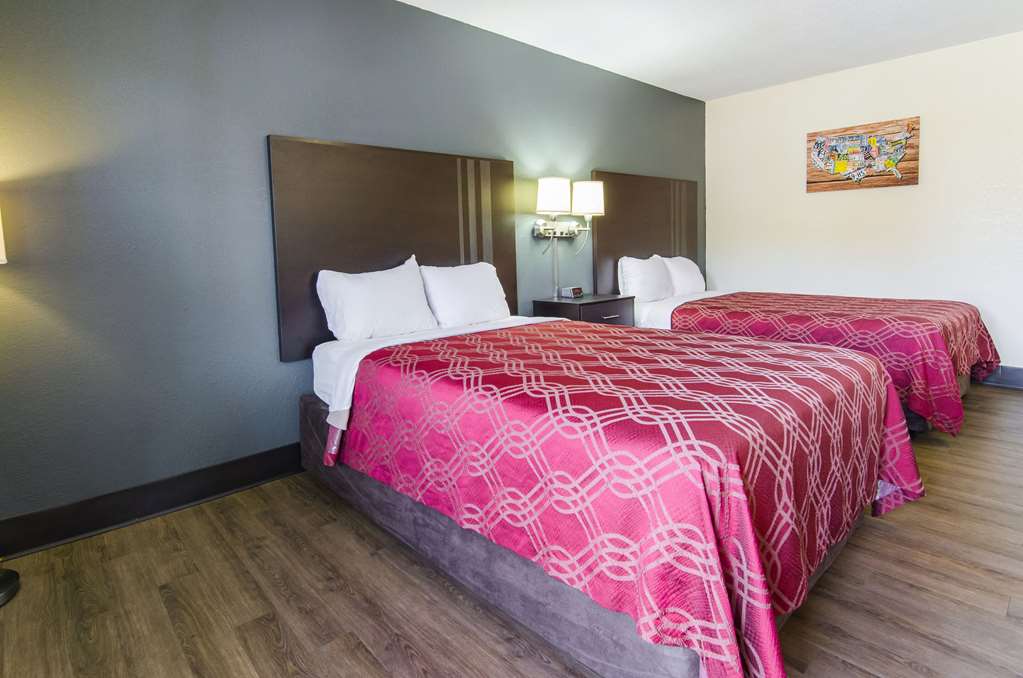 Econo Lodge Near Motor Speedway - photo 21