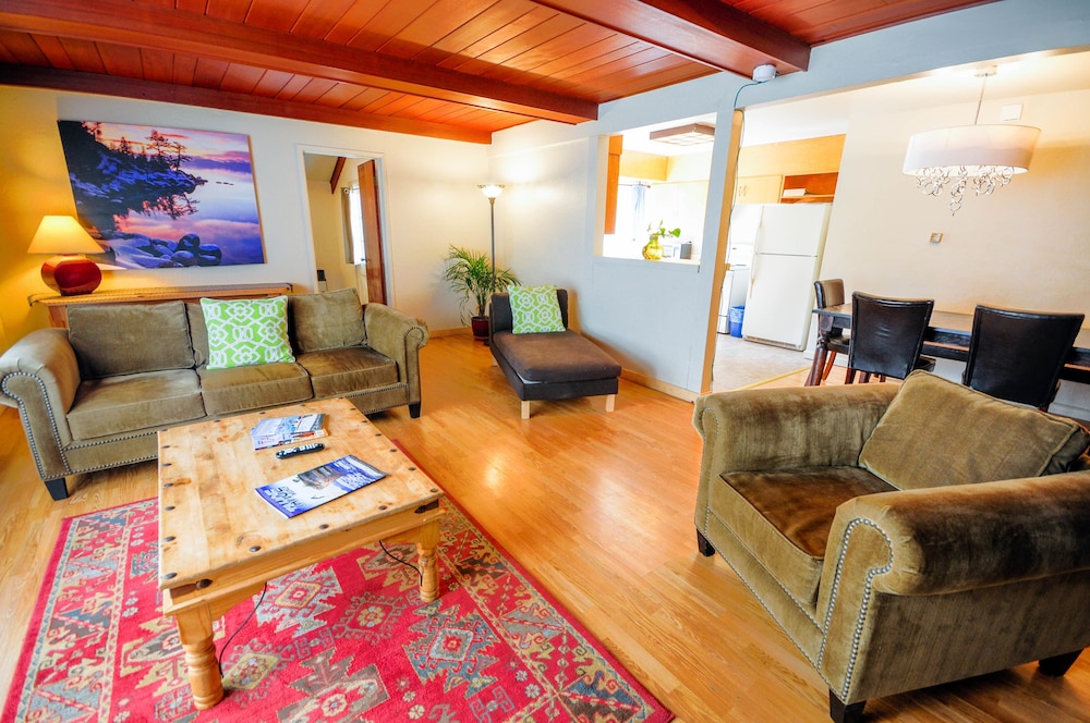 Tahoe Vistana Inn - photo 49