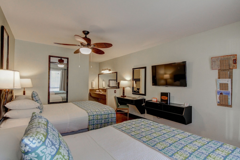 Caliente Tropics Hotel - photo 6
