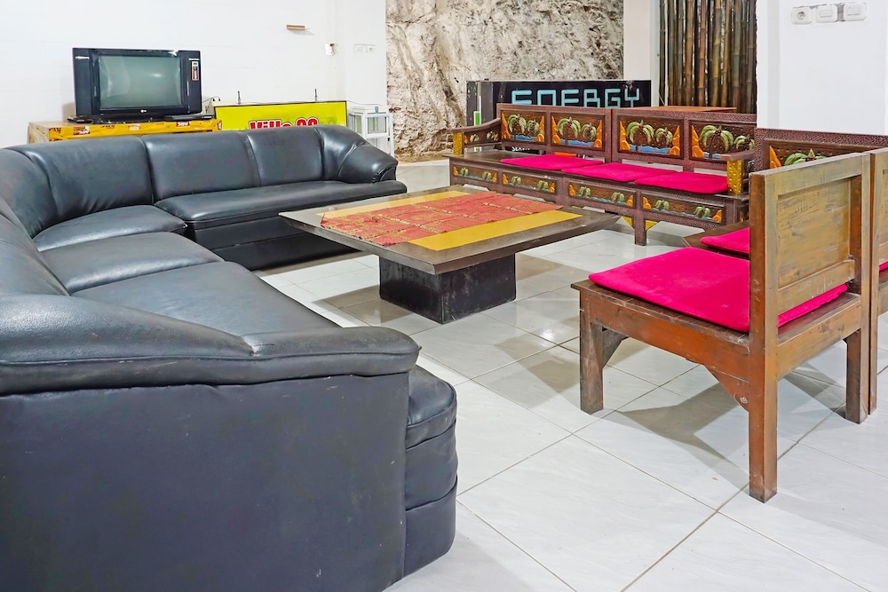 OYO LIfe 91571 Hotel Ss Bukit Cemara Syariah in Batu, Indonesia