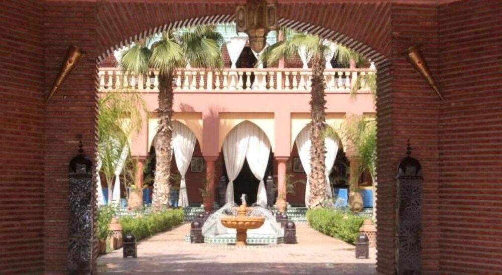 Villa Guest — 4-Star Luxury Hotel in Marrakesh, Morocco
