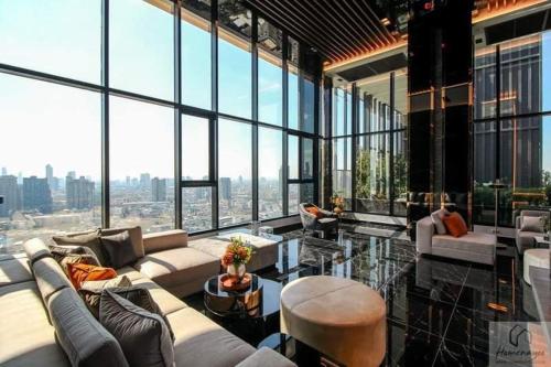 2BR Condo with Oldtown Bangkok Vibes Steps from Wongwian Yai