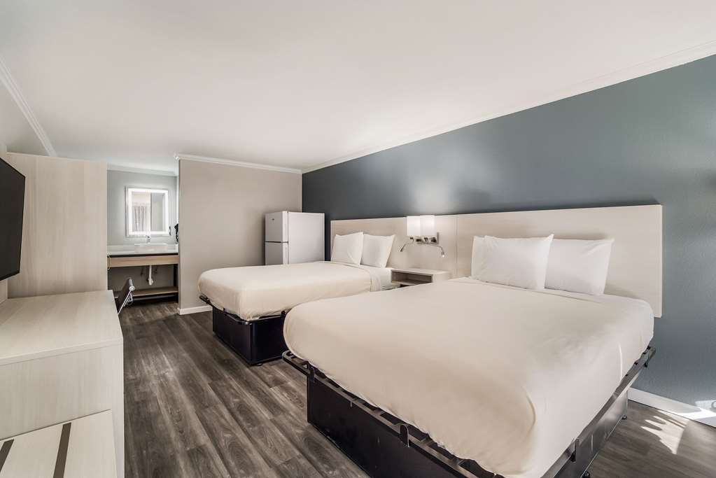 Clarion Inn & Suites Florence Darlington - photo 19