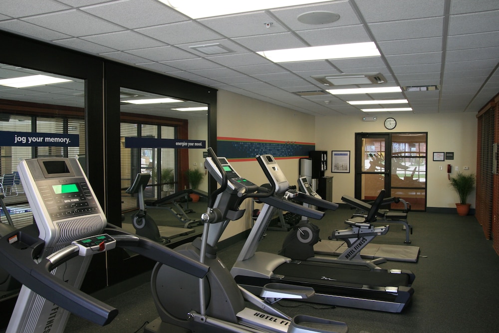Hampton Inn & Suites Detroit Chesterfield Township - photo 39