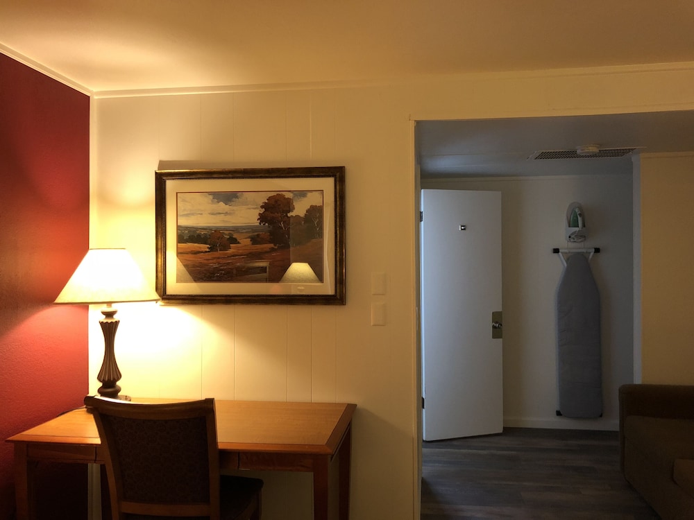 Stockmans Motel - photo 17