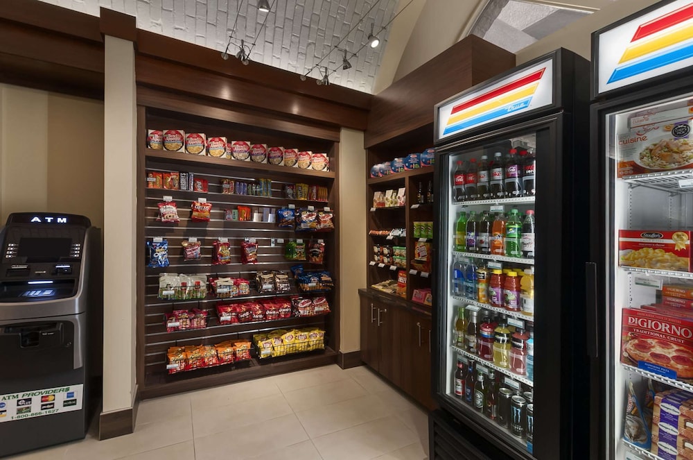 Embassy Suites by Hilton Dallas Market Center - photo 42