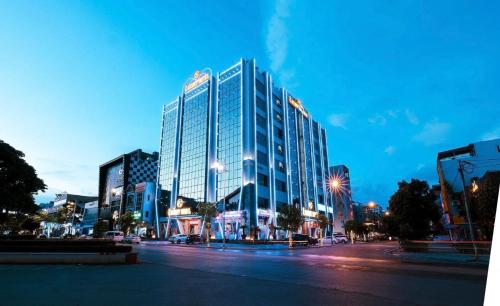 Luxury6 Hotel in Mong Cai, Vietnam