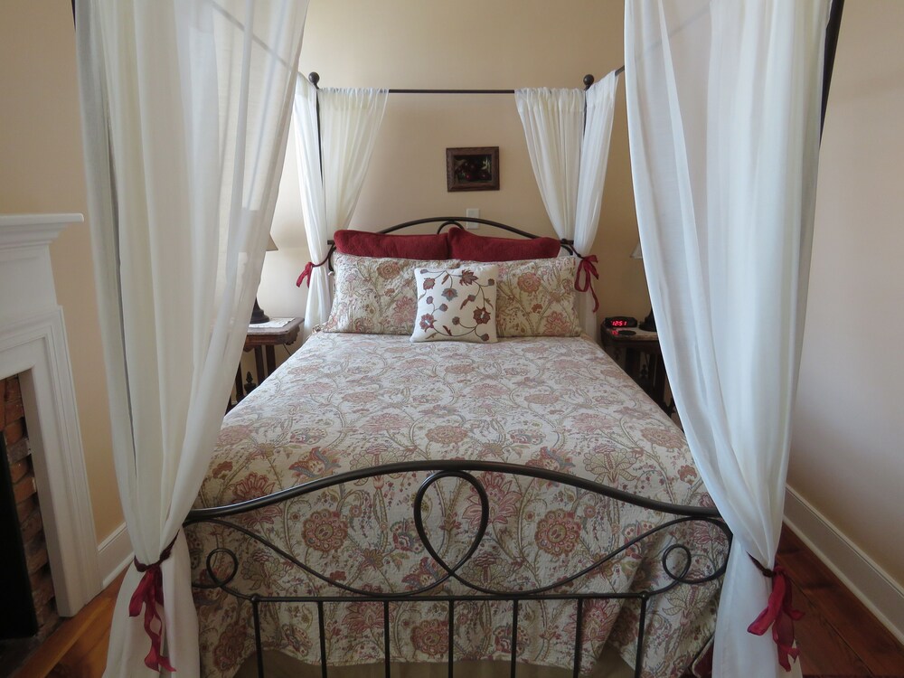 The Swope Manor Bed & Breakfast — 4-Star Luxury Hotel in Gettysburg, United States