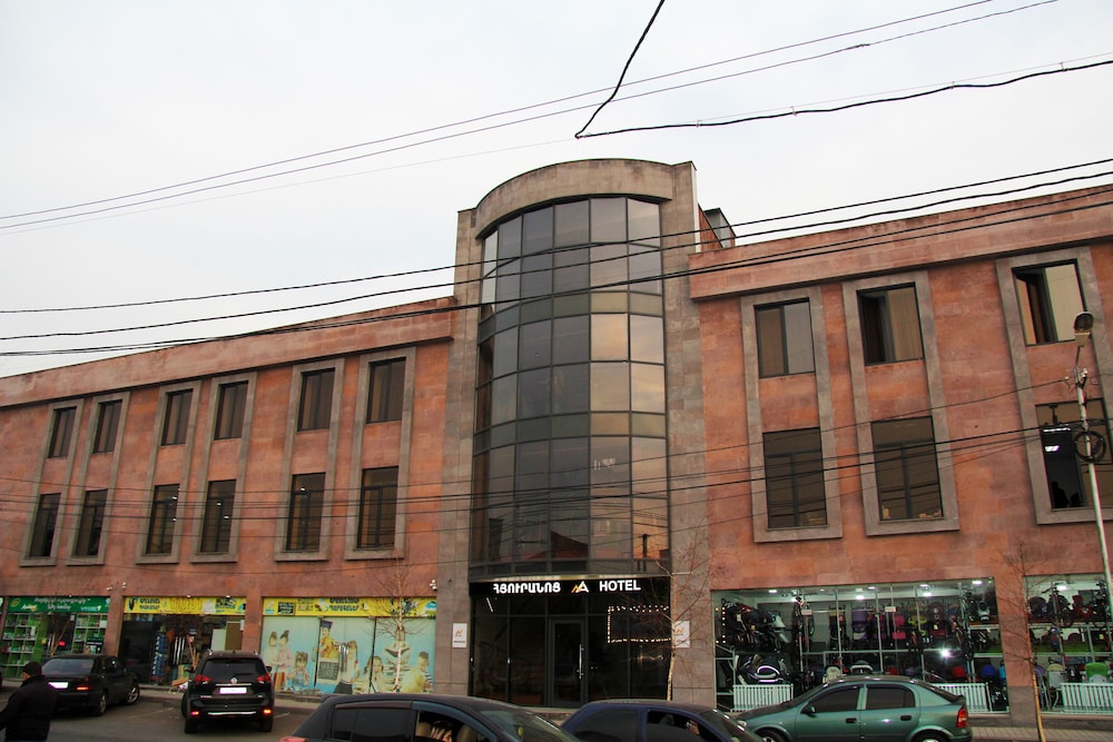 Nice Hotel Yerevan - last minute hotel in Yerevan