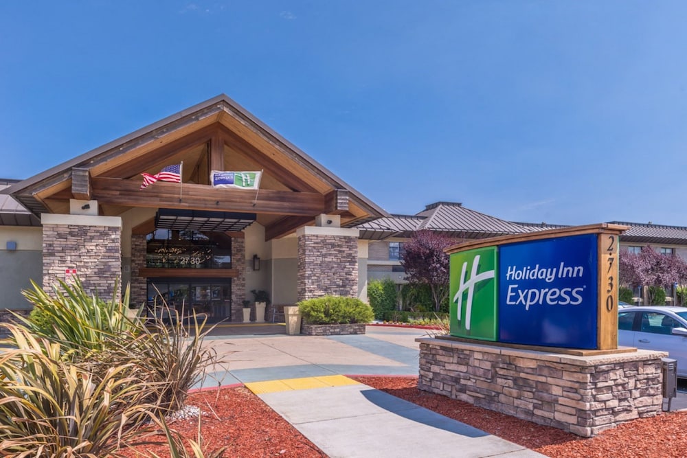 Holiday Inn Express Walnut Creek by IHG - photo 46