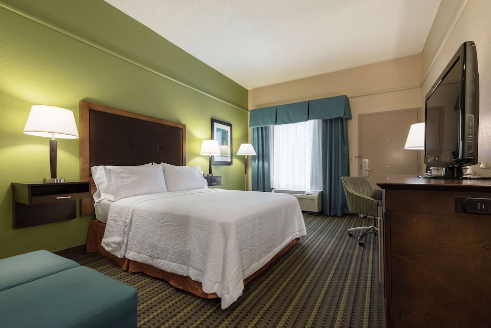 Hampton Inn Brooksville Dade - photo 20