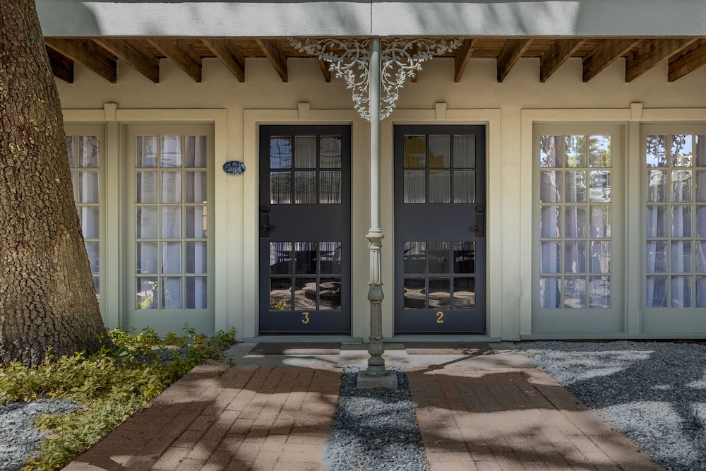 La Colombe d'Or Hotel - photo 57