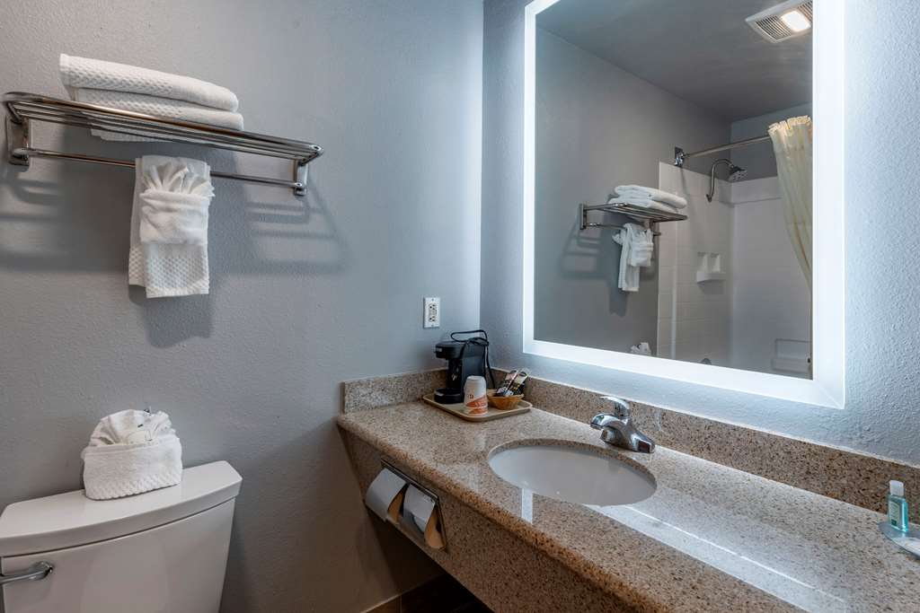 Quality Inn Madras - photo 35