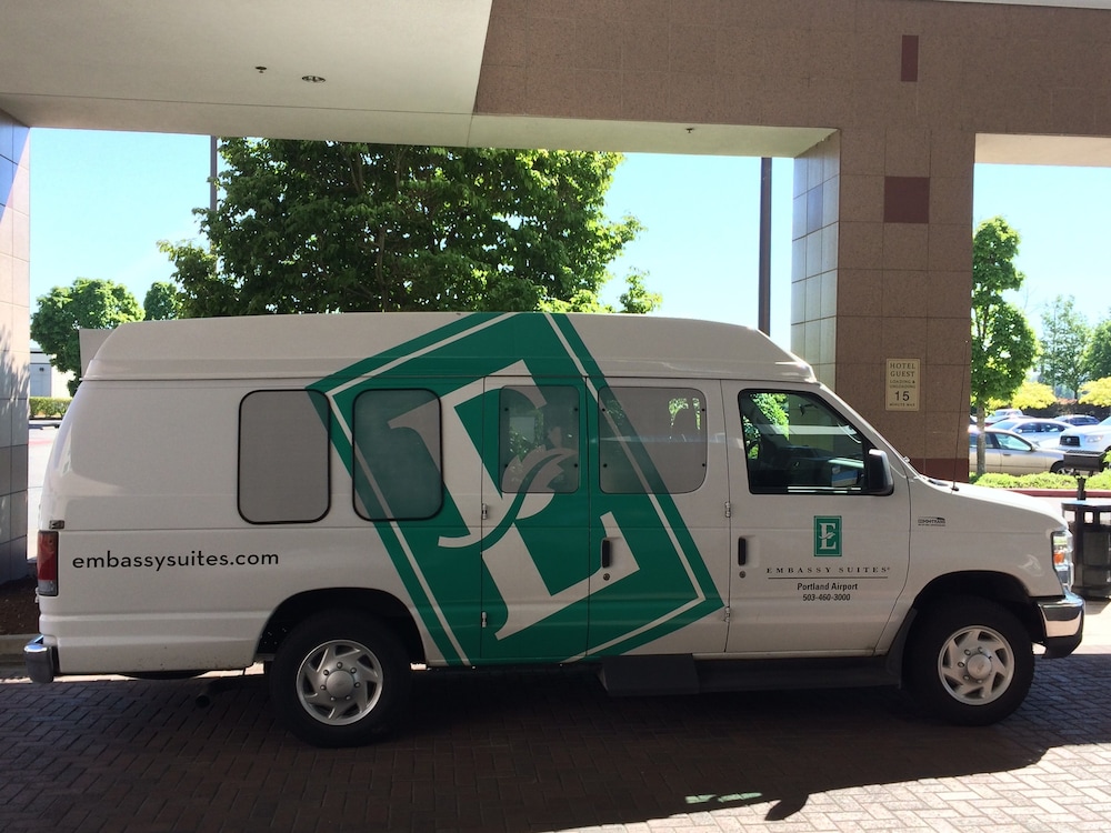 Embassy Suites by Hilton Portland Airport - photo 34