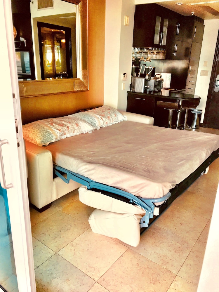 De Soleil Hotel on Ocean Drive - photo 15