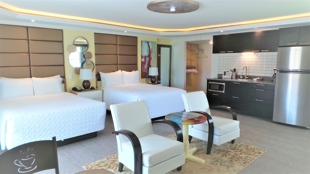 Island House Hotel - photo 11
