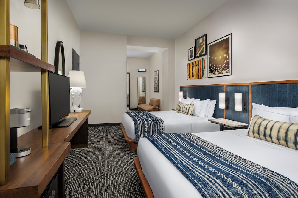 The Troubadour Hotel New Orleans Tapestry Collection by Hilton - photo 17