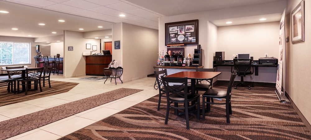 Cobblestone Inn & Suites Durand - photo 49