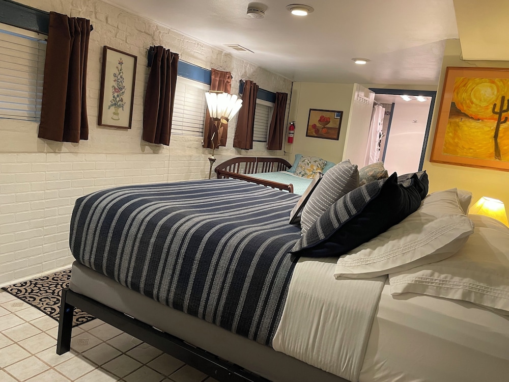 Ray's Bucktown B&B - photo 16