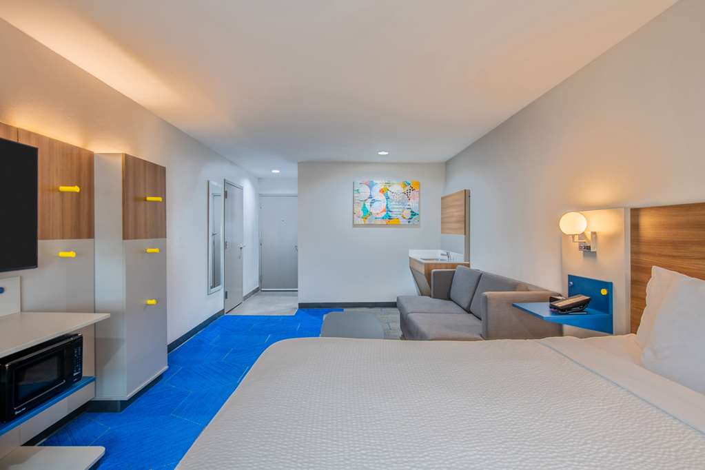 Microtel Inn & Suites by Wyndham Anderson Clemson - photo 26