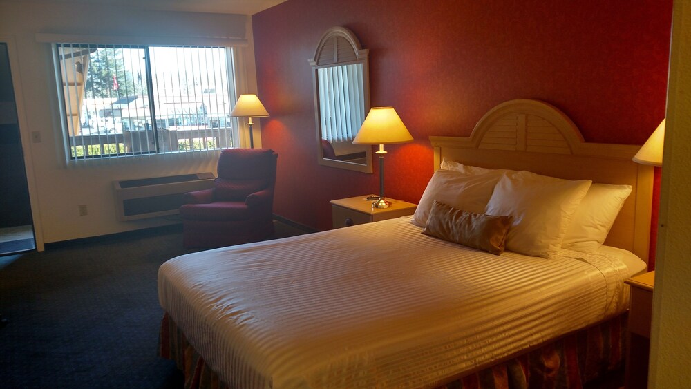 Lewis River Inn - photo 17