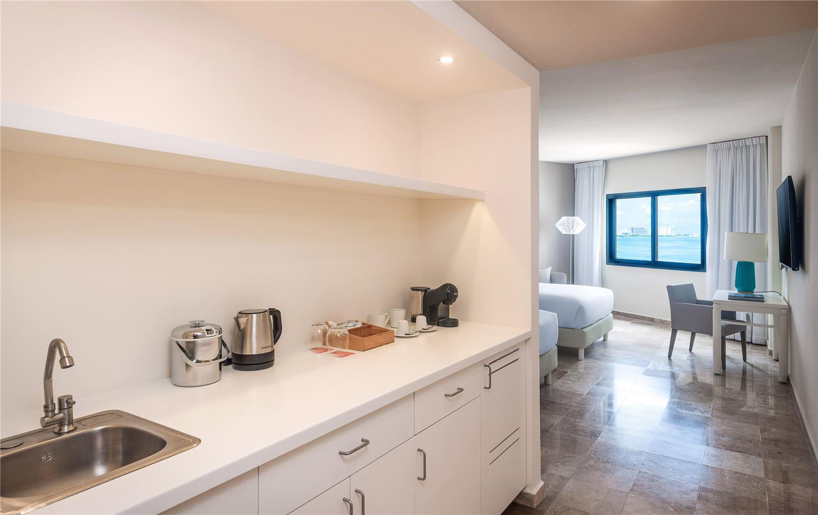 Guest room