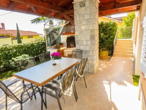Apartment Palmic Lovran — 4-Star Luxury Hotel in Lovran, Croatia