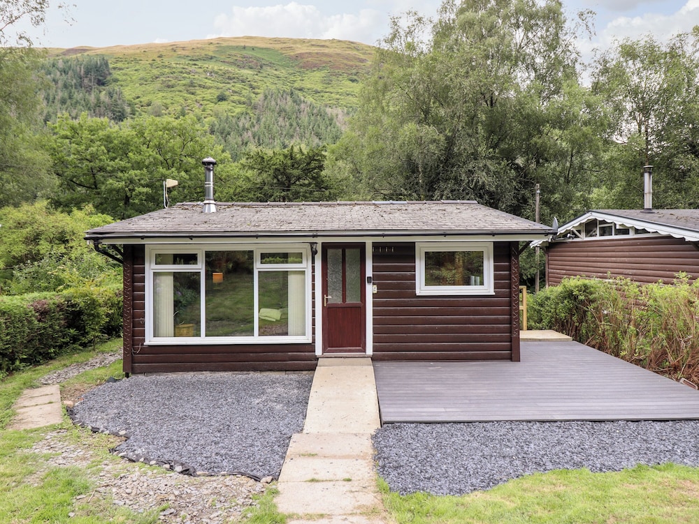 Chalet 2 — 4-Star Luxury Hotel in Machynlleth, United Kingdom