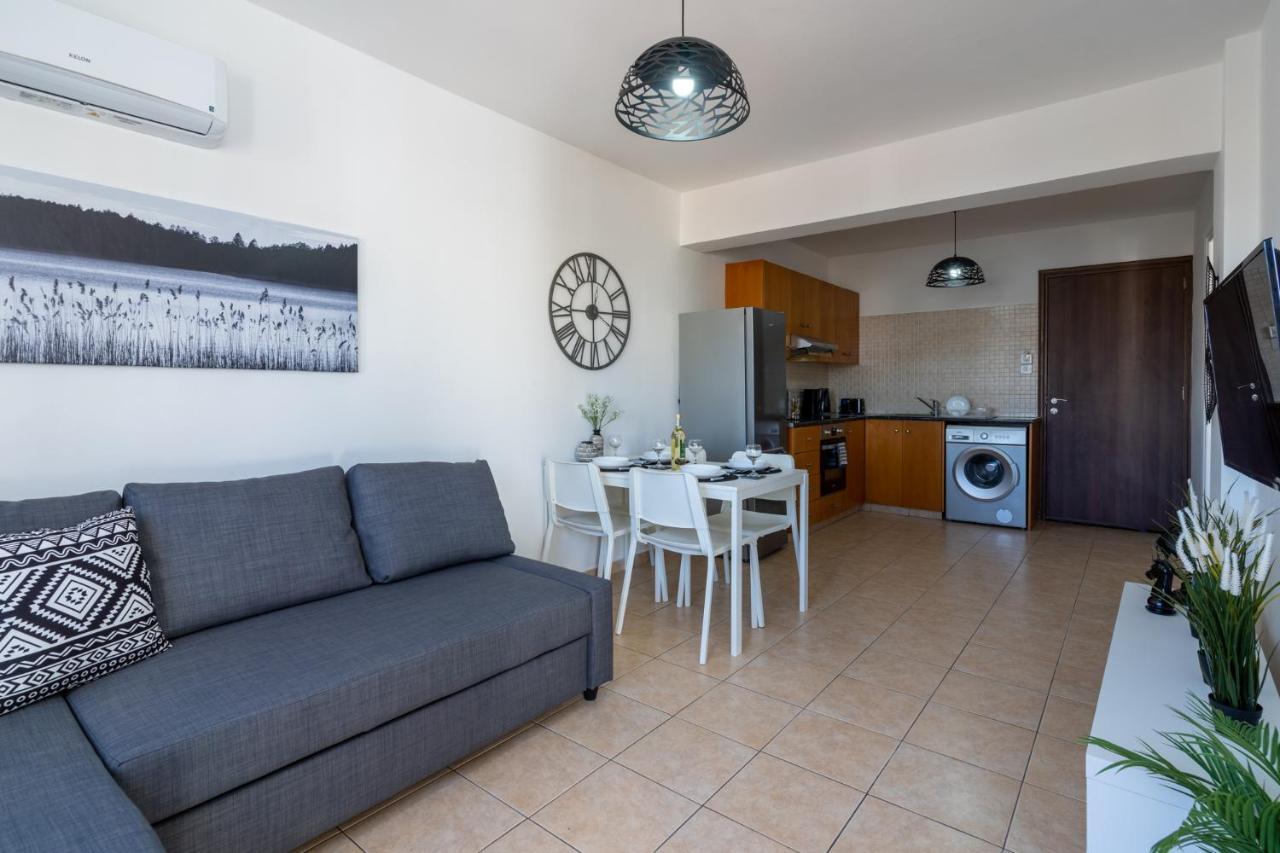 Polyn 1 Bedroom Apartment in Larnaca